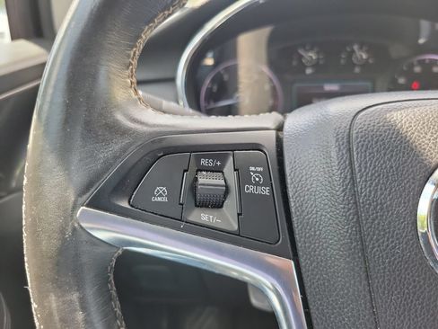 Used 2018 Buick Encore Essence FWD image 20