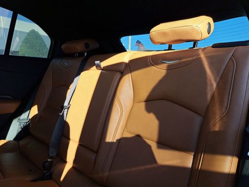 Used 2019 Cadillac XT4 Premium Luxury image 9