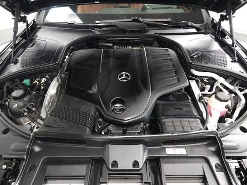 Certified 2025 Mercedes-Benz S 580e 4MATIC Sedan image 37