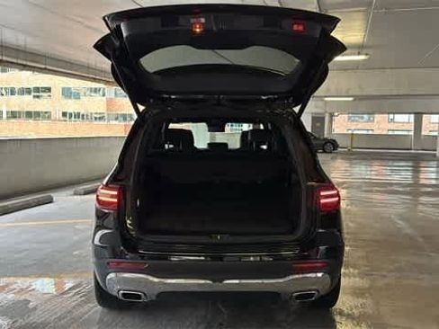 Certified 2025 Mercedes-Benz GLB 250 4MATIC image 16