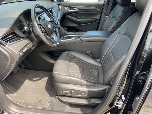 Used 2023 Buick Enclave Avenir w/ Avenir Technology Package FWD image 12