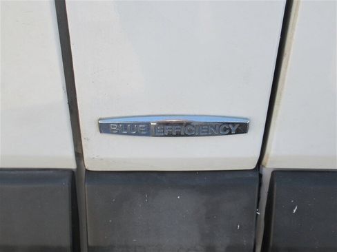 Used 2012 Mercedes-Benz Sprinter 2500 image 33