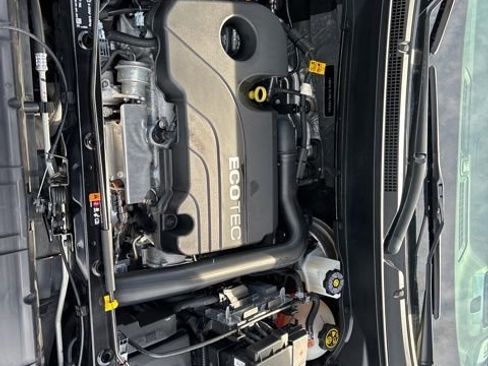 Used 2022 GMC Terrain AT4 w/ Infotainment Package II image 20