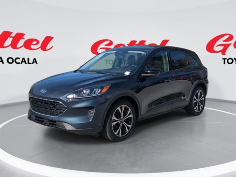Used 2022 Ford Escape SE w/ SE Sport Appearance Package image 1