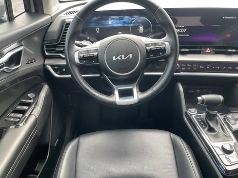 Used 2024 Kia Sportage SX FWD image 19