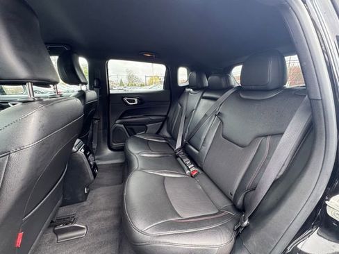 Used 2024 Jeep Compass Trailhawk image 13