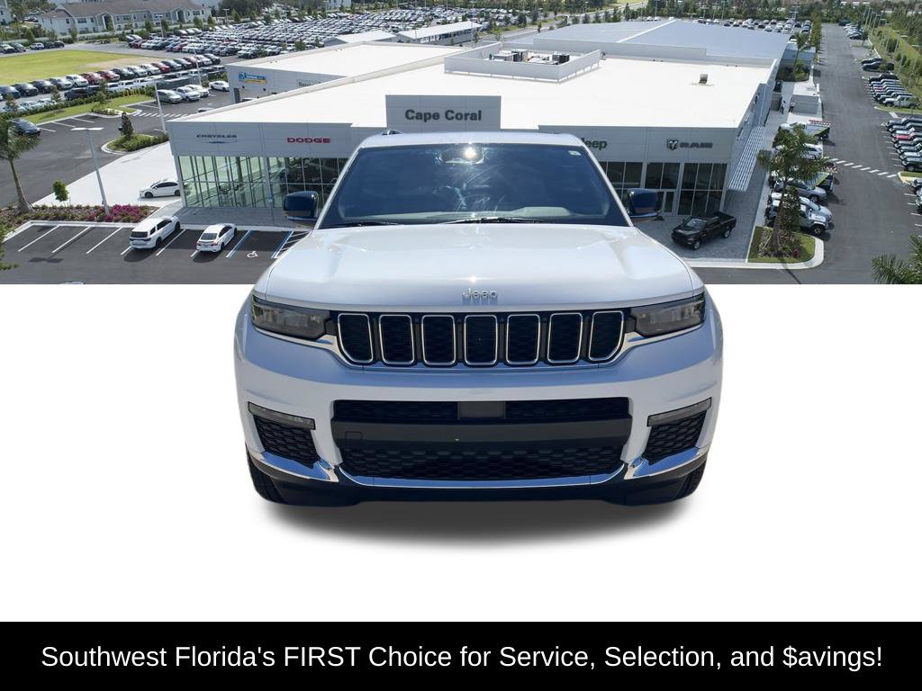 Used 2024 Jeep Grand Cherokee L Limited RWD image 2