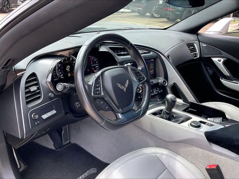 Used 2016 Chevrolet Corvette Stingray Coupe w/ 2LT Preferred Equipment Group image 18