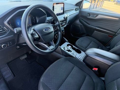Certified 2025 Ford Escape Active FWD image 11