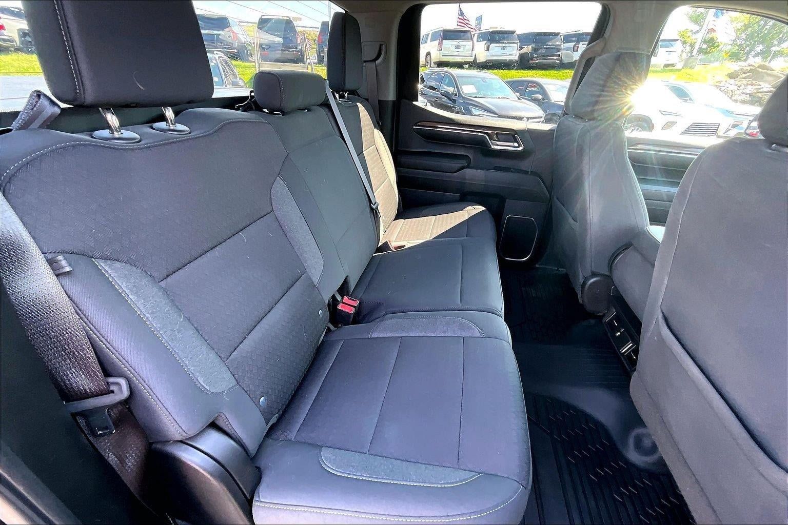 Used 2024 Chevrolet Silverado 1500 LT AWD/4WD image 22