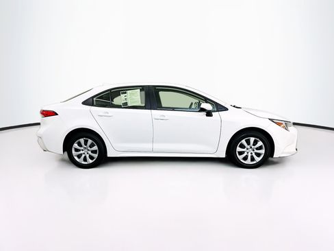 Used 2025 Toyota Corolla LE w/ Carpet Mat Package (TMS) FWD image 10
