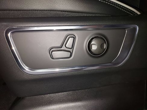 New 2026 RAM 1500 Laramie w/ Night Edition AWD/4WD image 18