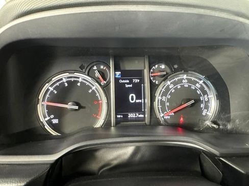 Used 2024 Toyota 4Runner TRD Off-Road AWD/4WD image 18