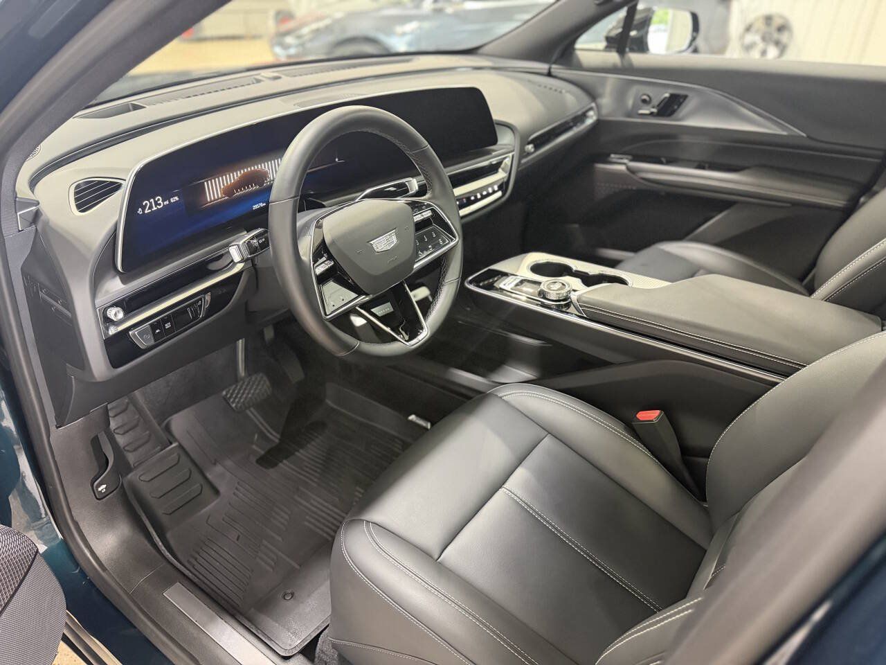 Used 2024 Cadillac Lyriq Tech w/ LPO, Floor Liner Package AWD/4WD image 37
