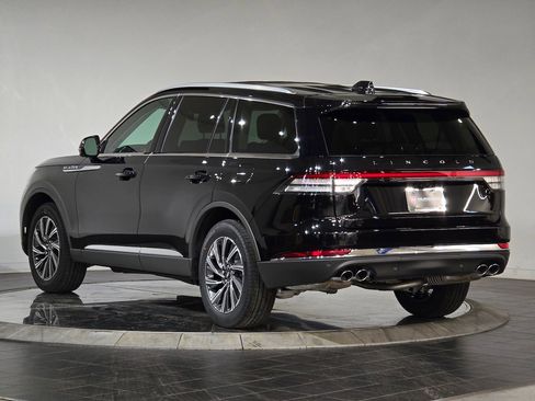 New 2026 Lincoln Aviator Premiere image 7
