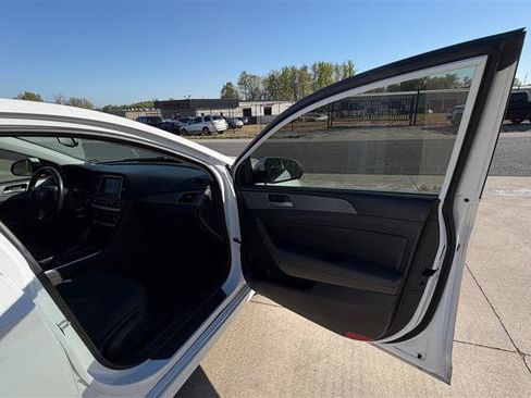 Used 2018 Hyundai Sonata SEL FWD image 20
