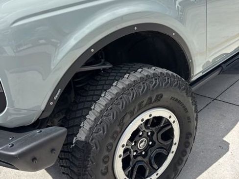 Used 2021 Ford Bronco Black Diamond w/ Sasquatch Package AWD/4WD image 6