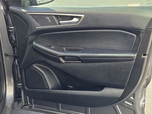 Certified 2022 Ford Edge SEL image 4