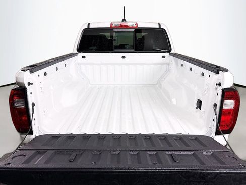 New 2026 GMC Canyon AT4 w/ Technology Plus Package AWD/4WD image 27