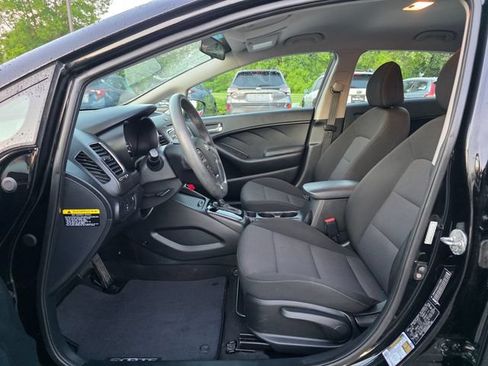 Used 2018 Kia Forte LX FWD image 16
