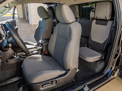 Used 2021 Toyota Tacoma SR5 image 27