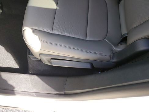 New 2026 Lincoln Corsair Reserve w/ Jet Appearance Package FWD image 13