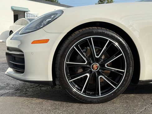 Used 2022 Porsche Panamera w/ Premium Package RWD image 24