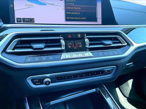 Used 2019 BMW X7 xDrive40i w/ Cold Weather Package AWD/4WD image 38