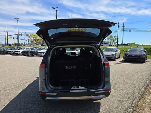 Used 2024 Kia Carnival SX FWD image 34