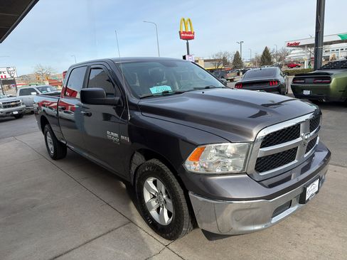 Used 2020 RAM 1500 Classic SLT image 4