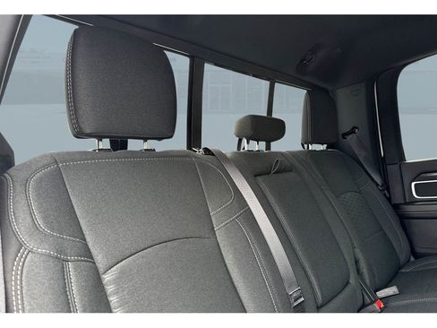 New 2026 RAM 2500 Big Horn AWD/4WD image 18