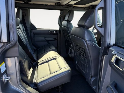New 2026 Ford Bronco Badlands image 18