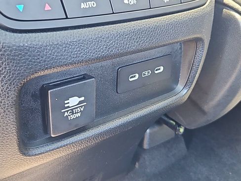 Used 2024 Honda Pilot TrailSport image 20