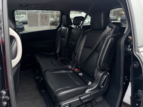 Used 2023 Honda Odyssey EX-L image 18