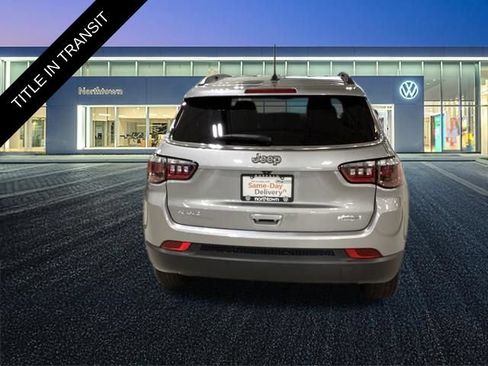 Used 2023 Jeep Compass Latitude w/ Convenience Group AWD/4WD image 26