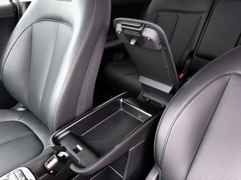 New 2026 Hyundai Ioniq 5 Limited image 18