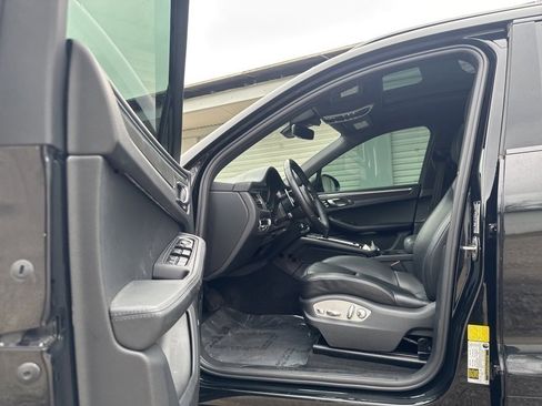 Certified 2023 Porsche Macan GTS w/ Premium Package Plus image 6