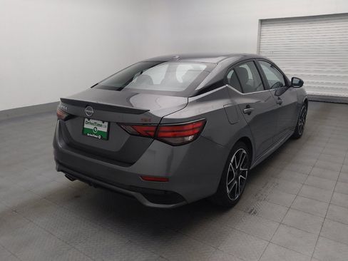 Used 2025 Nissan Sentra SR FWD image 9