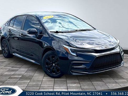 Used 2024 Toyota Corolla SE FWD image 1