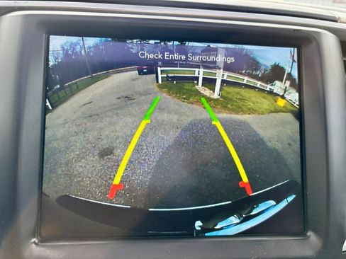 Used 2018 RAM 1500 Classic SLT image 23