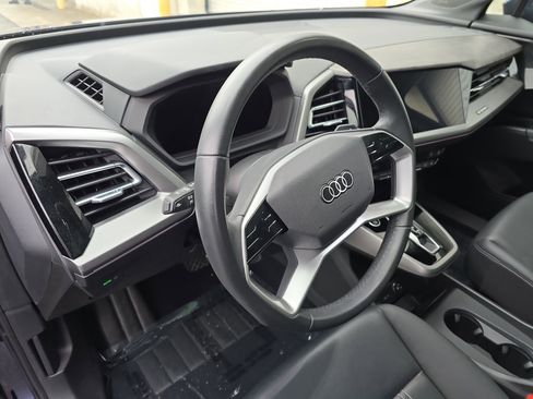 Used 2023 Audi Q4 e-tron Premium Plus w/ Premium Plus image 16