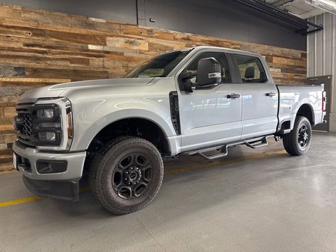 Used 2024 Ford F250 XL w/ STX Appearance Package image 19