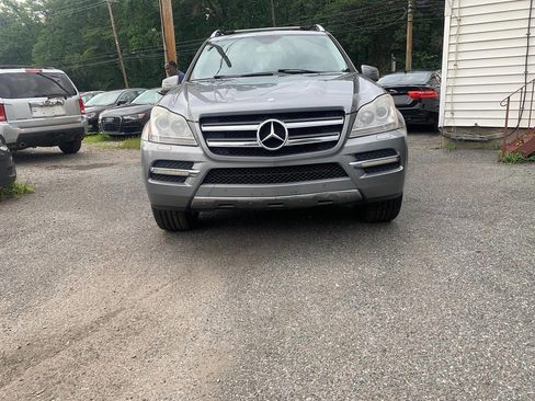 Used 2012 Mercedes-Benz GL 450 4MATIC image 2
