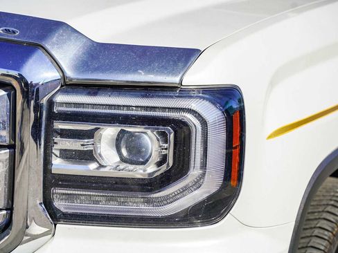 Used 2018 GMC Sierra 1500 Denali w/ Denali Ultimate Package image 3