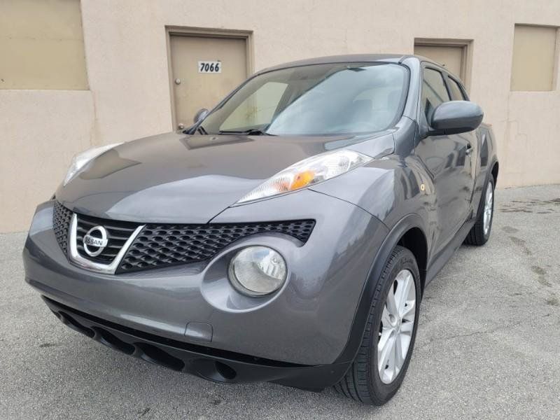 Used 2011 Nissan Juke SV FWD image 3