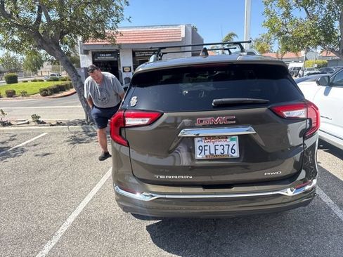 Used 2023 GMC Terrain Denali AWD/4WD image 5