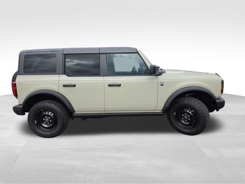 New 2026 Ford Bronco Big Bend w/ Black Diamond Package AWD/4WD image 7