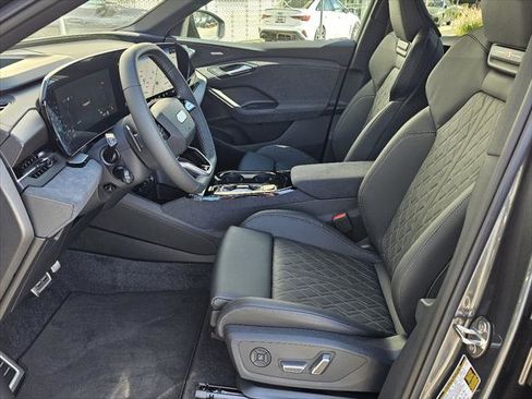 New 2025 Audi SQ6 e-tron Premium Plus image 2
