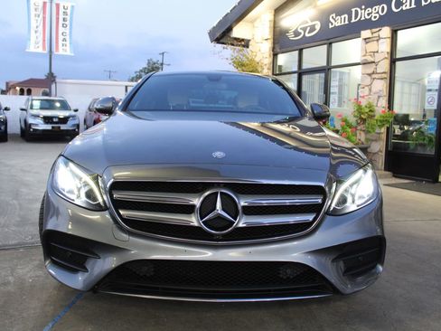Used 2017 Mercedes-Benz E 300 image 8