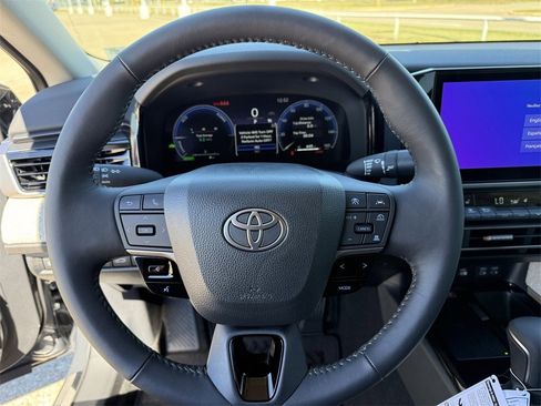 New 2026 Toyota Camry XLE image 11